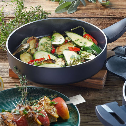 B.Green_Sauteerpan_zwart_24_cm-2