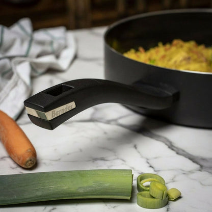 B.Green_Sauteerpan_zwart_24_cm-6